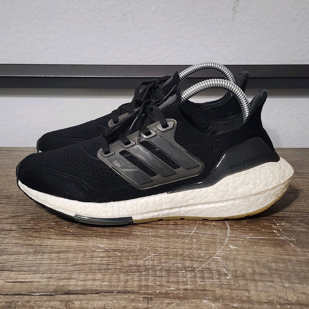 Adidas Ultraboost 21 Women's Athletic Running Shoes Sneakers Size 7 Black